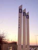 A l'entrée du parc technologique