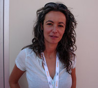 Tali Shemesh réalisatrice de Cemetery Club